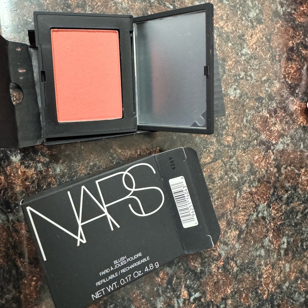 NARS Blush in Vibrant Coral